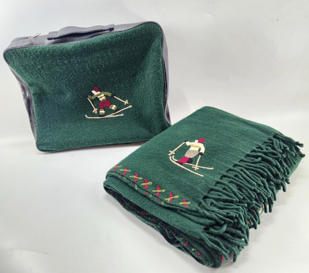 $$Laura Megroz Chandler 4 Corners Wool Throw Blanket w/Bag Skier Embroidered 54×70